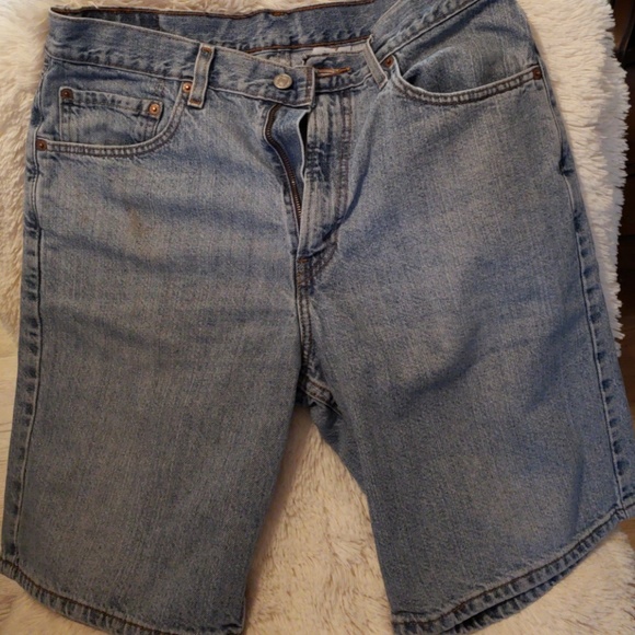 Levi's Other - Levi's 550 light denim shorts